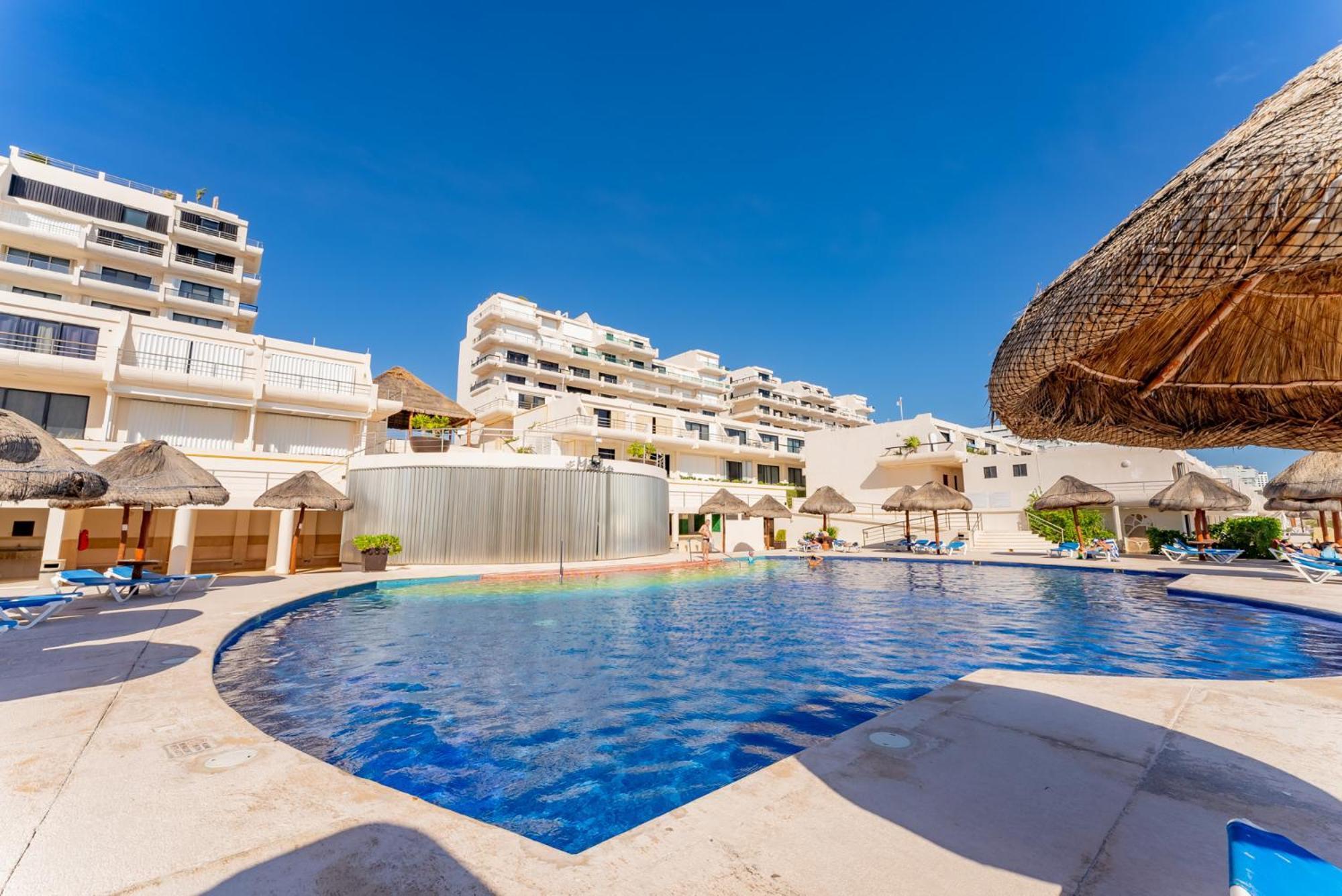 Amazing Caribbean Ocean View At Villas Marlin In Канкун Екстериор снимка